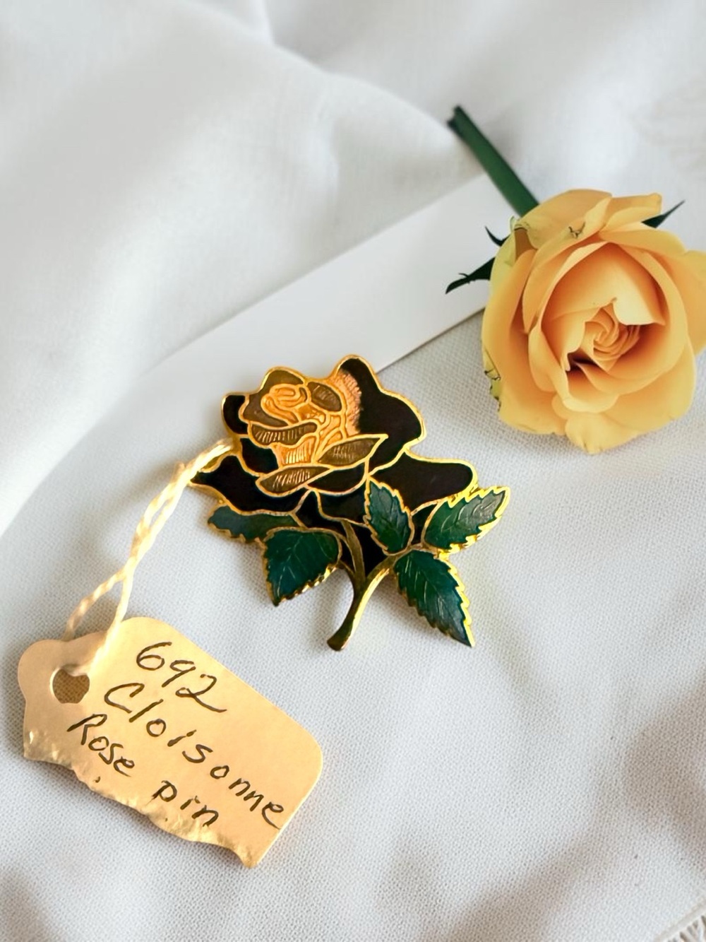 Gold Black and Green Rose Enamel Pin - Women Jewelry - Picture 2 of 3